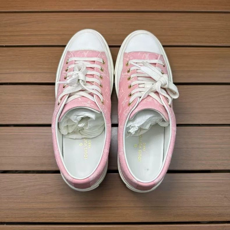 Louis Vuitton Louis Vuitton Pink Monogram Sneakers Size 36 Size US 6 / IT 36 - 4 Thumbnail