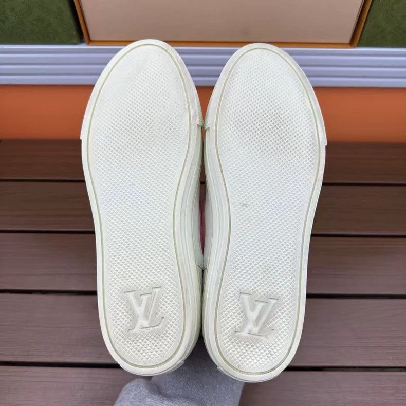 Louis Vuitton Louis Vuitton Pink Monogram Sneakers Size 36 Size US 6 / IT 36 - 7 Thumbnail