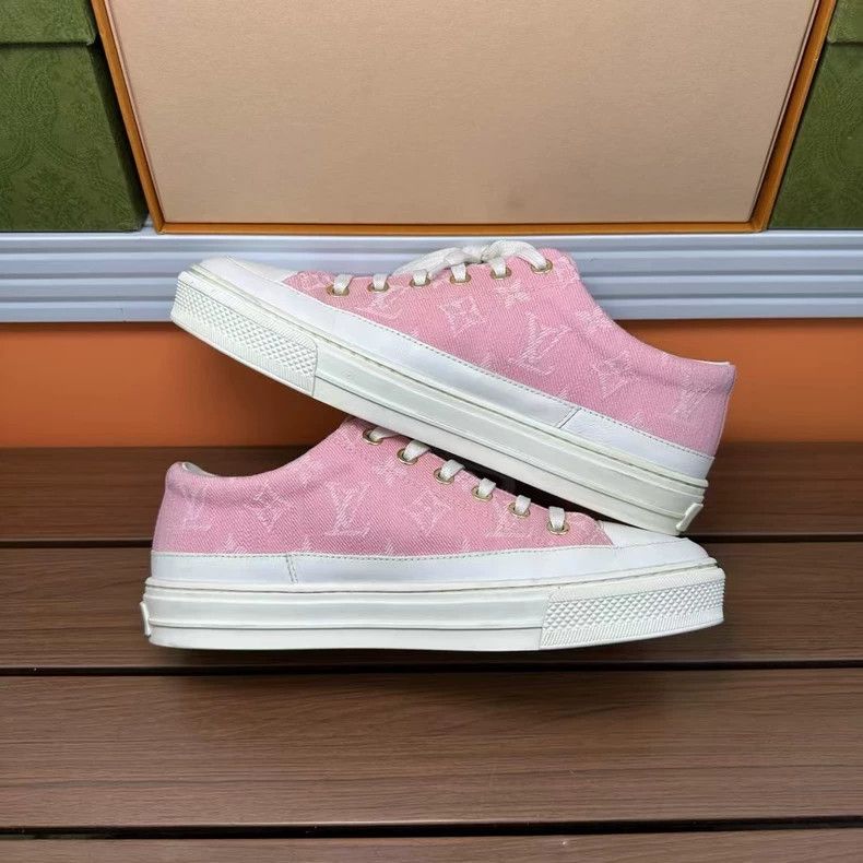 Louis Vuitton Louis Vuitton Pink Monogram Sneakers Size 36 Size US 6 / IT 36 - 2 Thumbnail