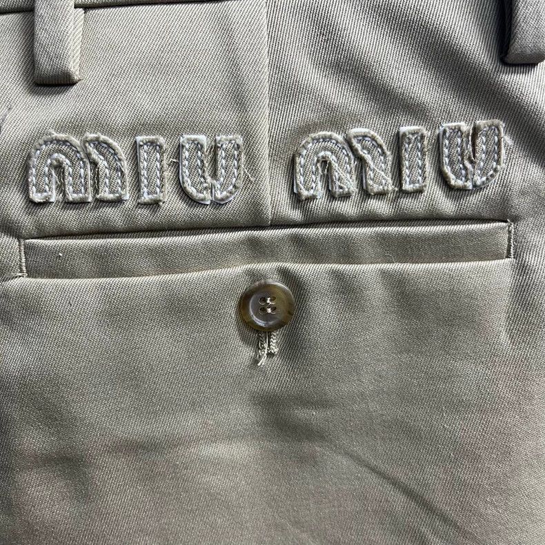Miu Miu Miu Miu Casual Khaki Color Shorts Size 38" / US 16 / IT 52 - 2 Thumbnail
