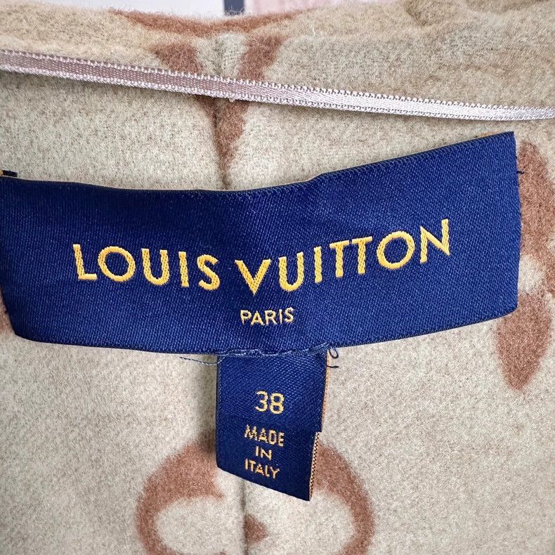 Louis Vuitton Louis Vuitton Camel Wool Coat with Dust Bag Size M / US 6-8 / IT 42-44 - 4 Thumbnail