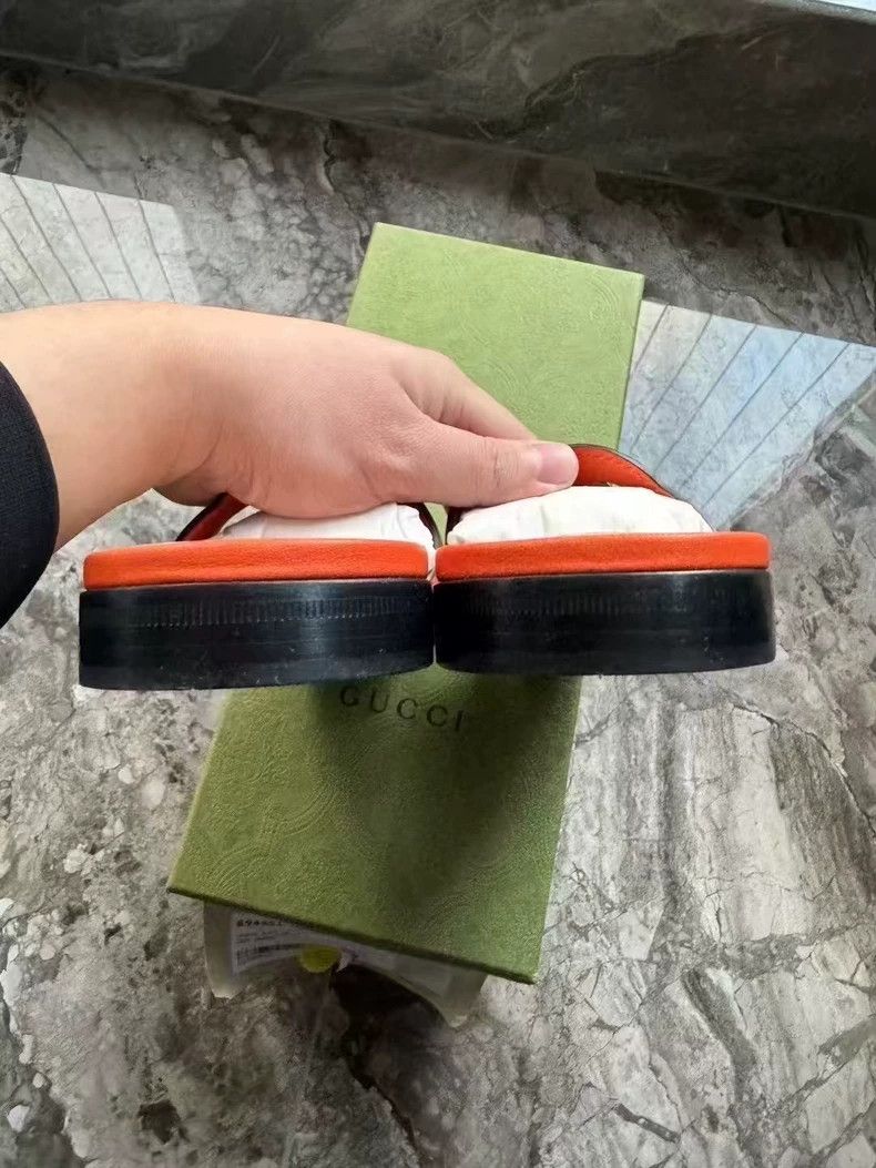 Gucci Gucci Orange Leather Slide Sandals Size US 6 / IT 36 - 3 Thumbnail