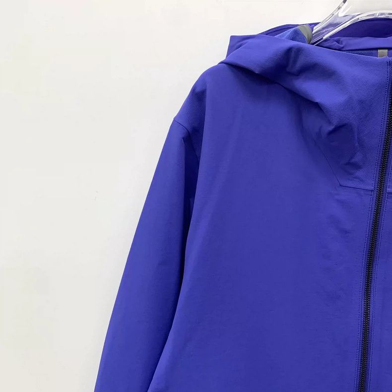 Arc'teryx Blue Hooded Long Sleeve Jacket by ARC'TERYX Size M / US 6-8 / IT 42-44 - 3 Thumbnail