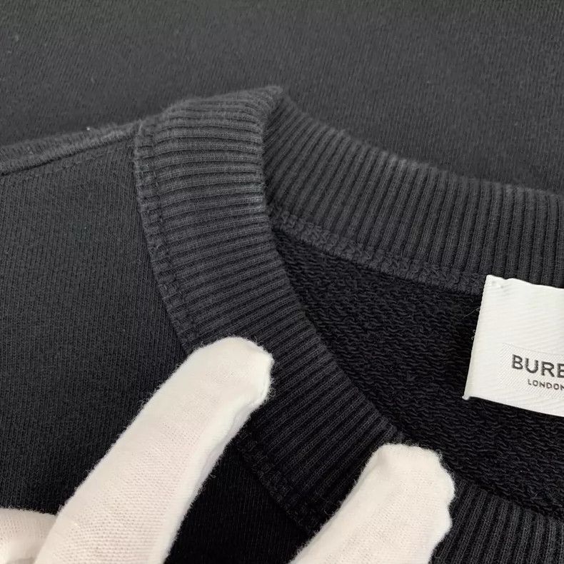 Burberry Burberry Black Deer Print Cotton Long Sleeve Sweatshirt Size XS / US 0-2 / IT 36-38 - 8 Thumbnail