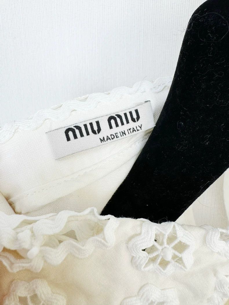 Miu Miu Miumiu Sleeveless Top with Lace Detail Size S / US 4 / IT 40 - 3 Thumbnail