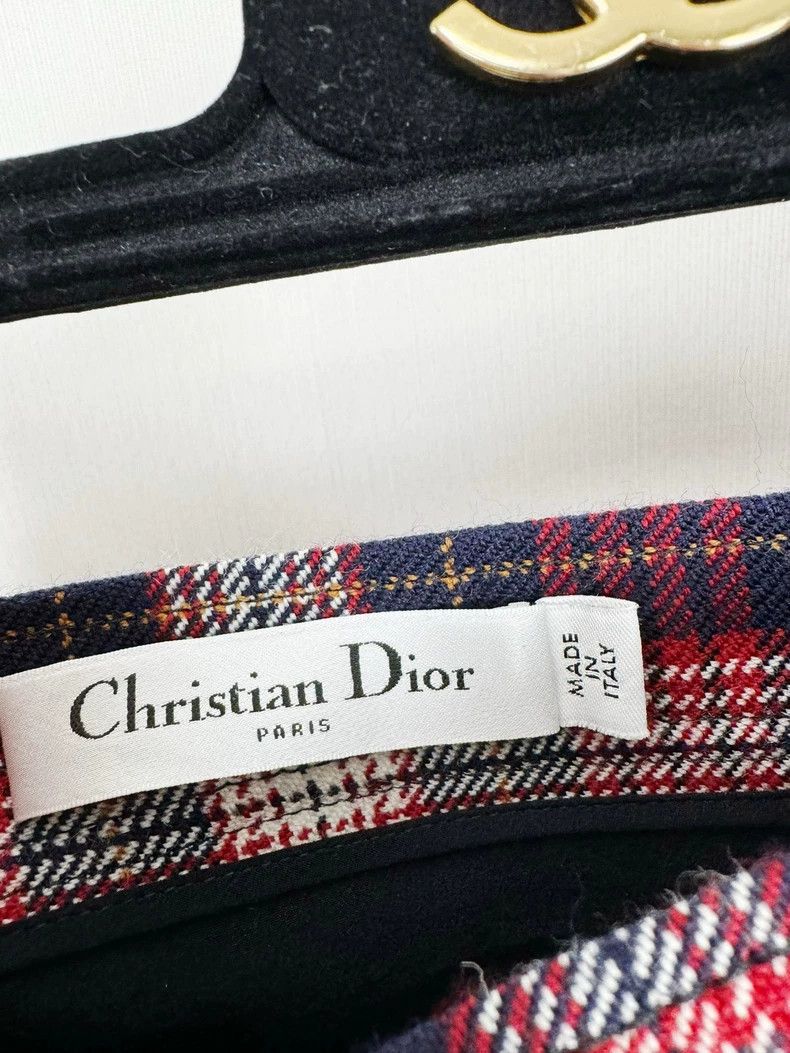 Dior Dior Plaid Wool Skirt in Excellent Condition Size 42" / US 20 - 3 Thumbnail