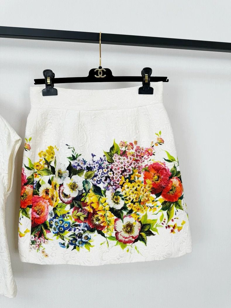 Dolce & Gabbana Floral Top and Skirt Set Size M / US 6-8 / IT 42-44 - 3 Thumbnail
