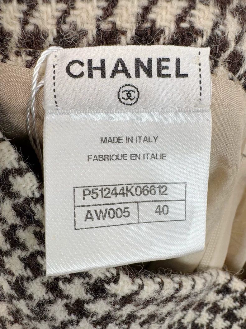 Chanel Chanel Houndstooth Skirt, Size 40 Size 40" / US 18 - 2 Thumbnail