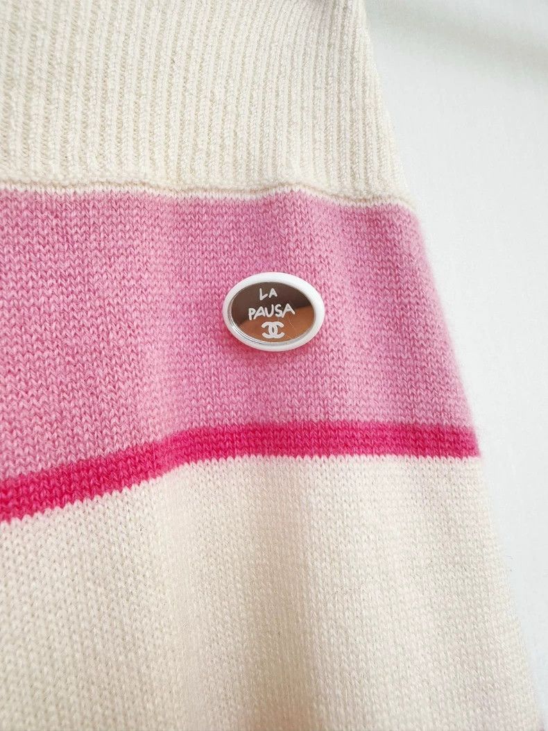 Chanel Chanel Knitted Skirt in Pink Stripes Size 36" / US 14 / IT 50 - 2 Thumbnail