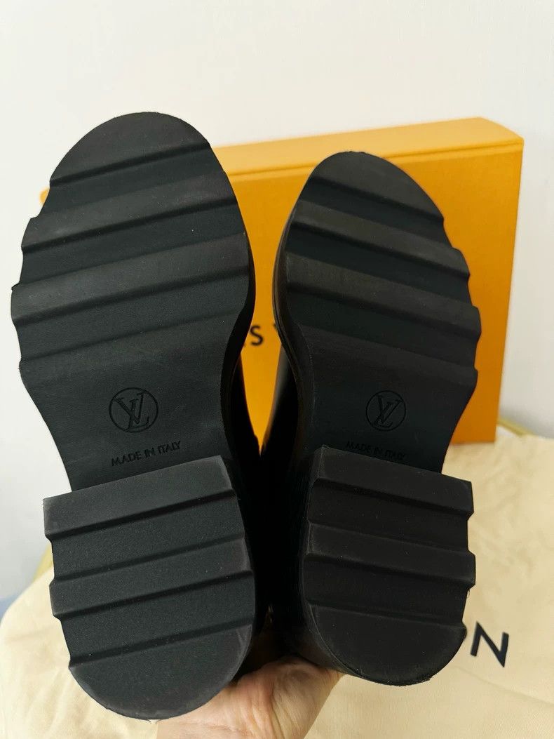 Louis Vuitton Louis Vuitton Chelsea Boots Size 35 Size US 5 / IT 35 - 6 Thumbnail