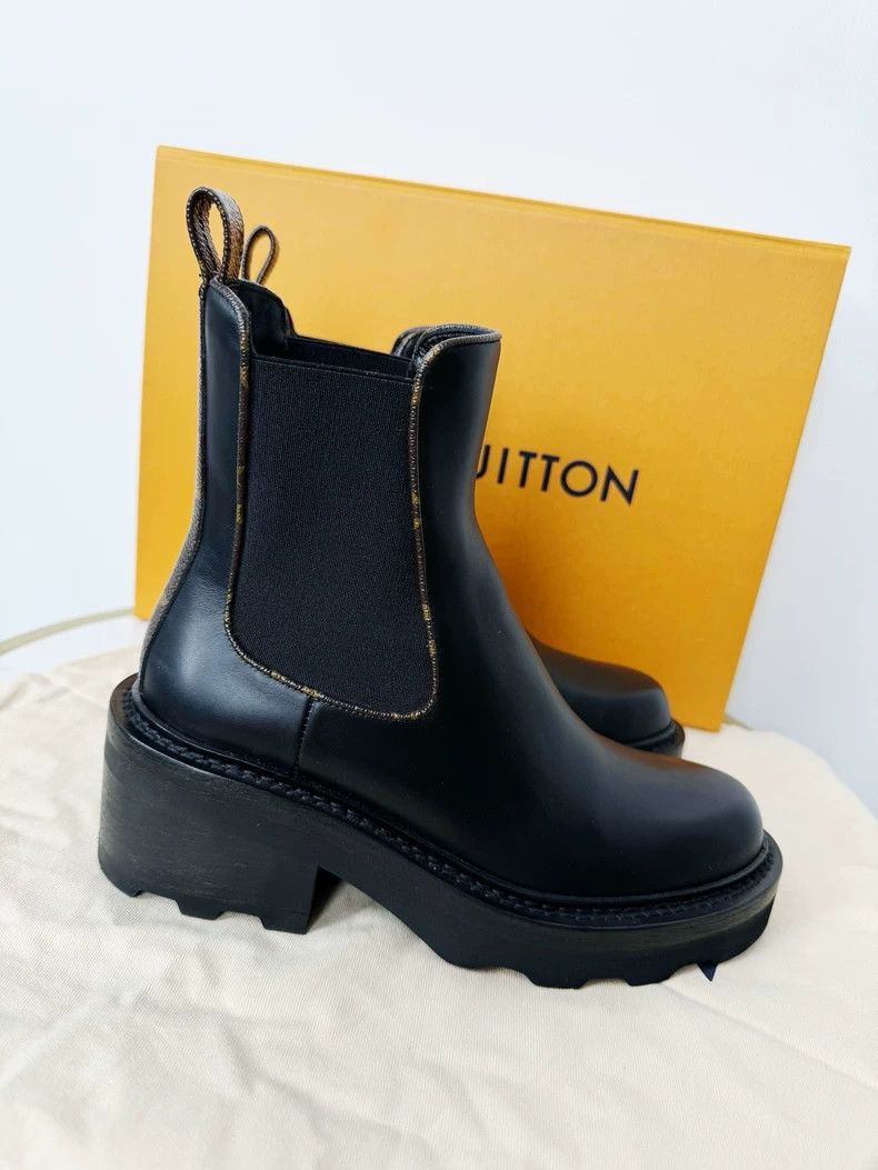 Louis Vuitton Louis Vuitton Chelsea Boots Size 35 Size US 5 / IT 35 - 2 Thumbnail
