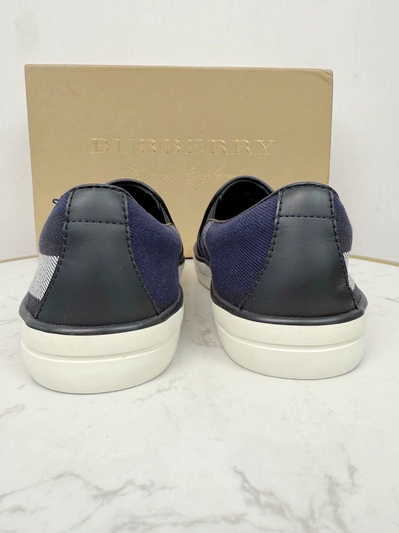 Burberry Burberry Slip-On Sneakers in Navy Check Size US 6 / IT 36 - 4 Thumbnail