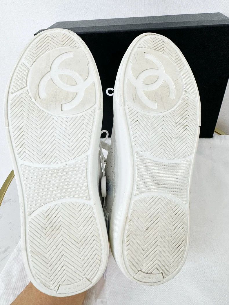 Chanel Chanel White Sneakers Size 35 Limited Edition Size US 5 / IT 35 - 8 Thumbnail
