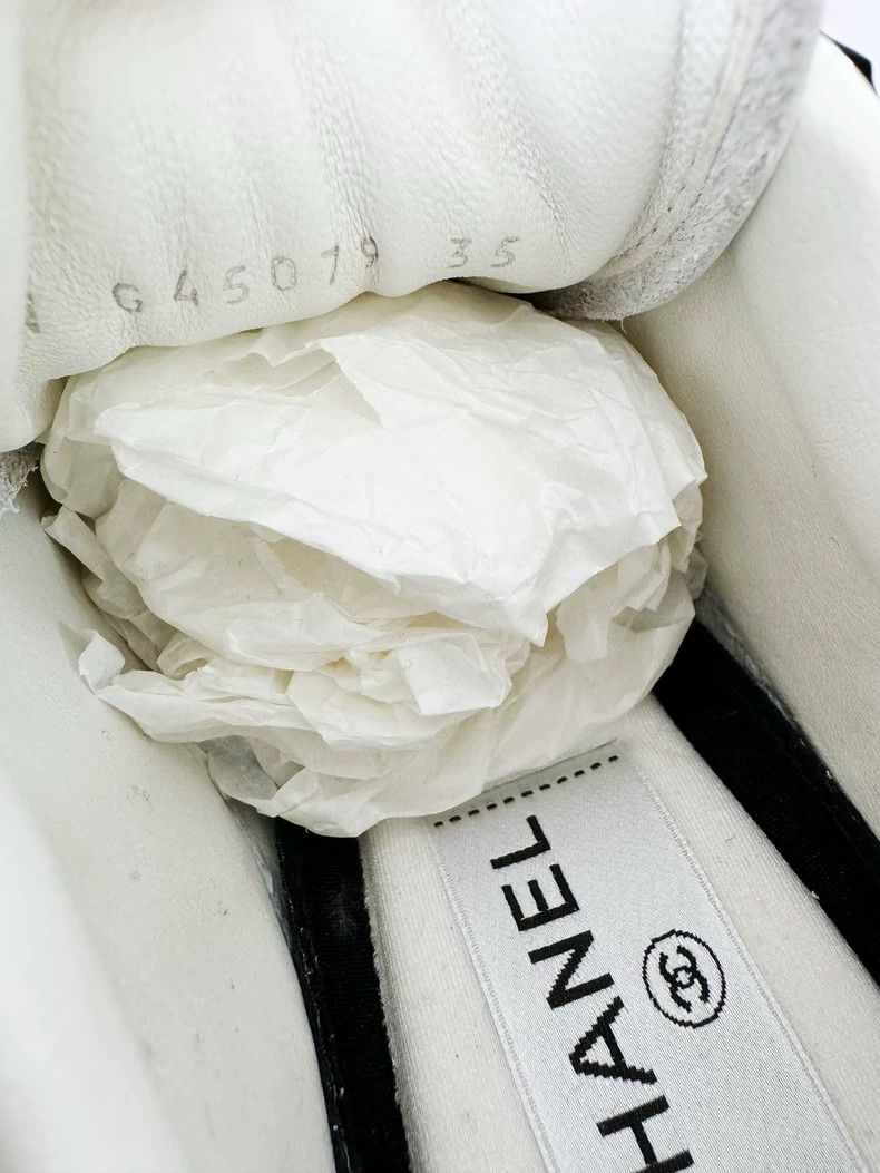 Chanel Chanel White Sneakers Size 35 Limited Edition Size US 5 / IT 35 - 6 Thumbnail