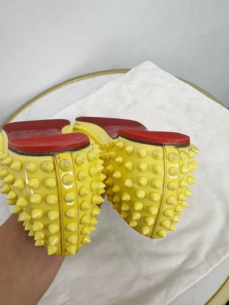 Christian Louboutin Christian Louboutin Yellow Studded Flats Size 38 Size US 8 / IT 38 - 5 Thumbnail