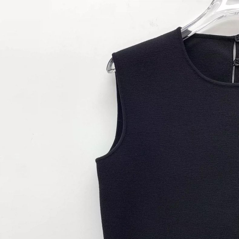 Dior Black Beaded Sleeveless Top by Christian Dior Size L / US 10 / IT 46 - 3 Thumbnail