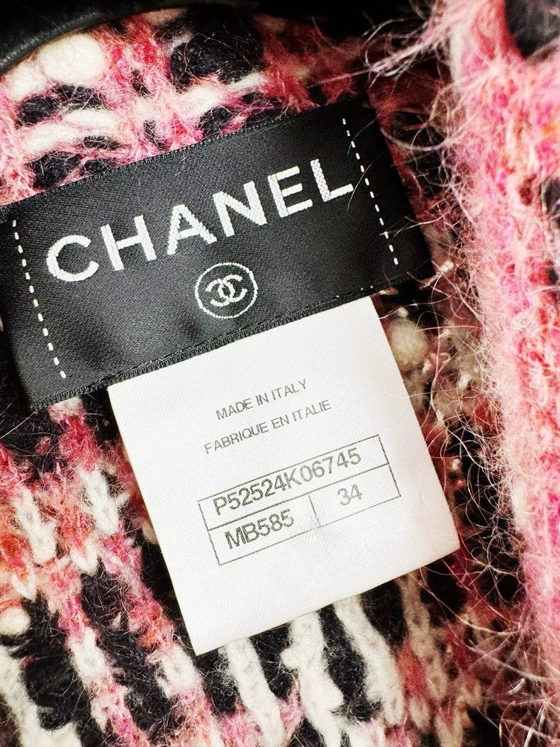 Chanel Chanel Pink Wool Coat for Women Size S / US 4 / IT 40 - 3 Thumbnail
