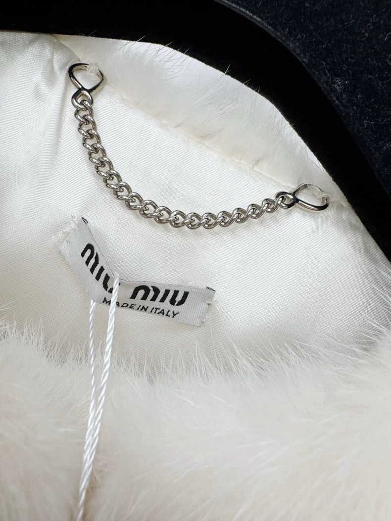 Miu Miu Miumiu White Mink Fur Vest Size M / US 6-8 / IT 42-44 - 2 Thumbnail