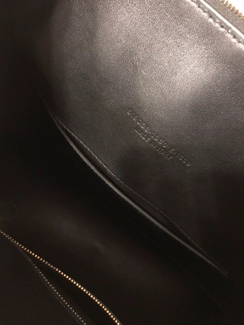 Balenciaga Balenciaga Large Shell Bag with Letter Design Size ONE SIZE - 4 Thumbnail