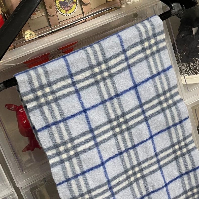 Burberry Burberry Vintage Check Cashmere Scarf Size ONE SIZE - 5 Thumbnail