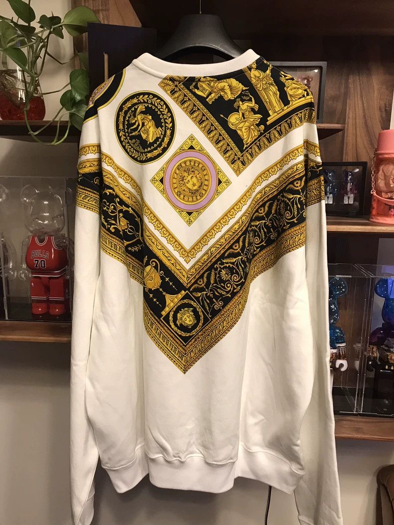 Versace Versace Classic Baroque Sweatshirt in Size 3XL Size XXL / US 16-18 / IT 52-54 - 2 Thumbnail