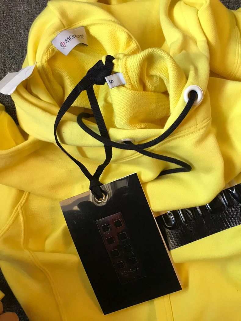 Moncler Moncler Fragment Hooded Sweatshirt in Yellow Size S / US 4 / IT 40 - 7 Thumbnail