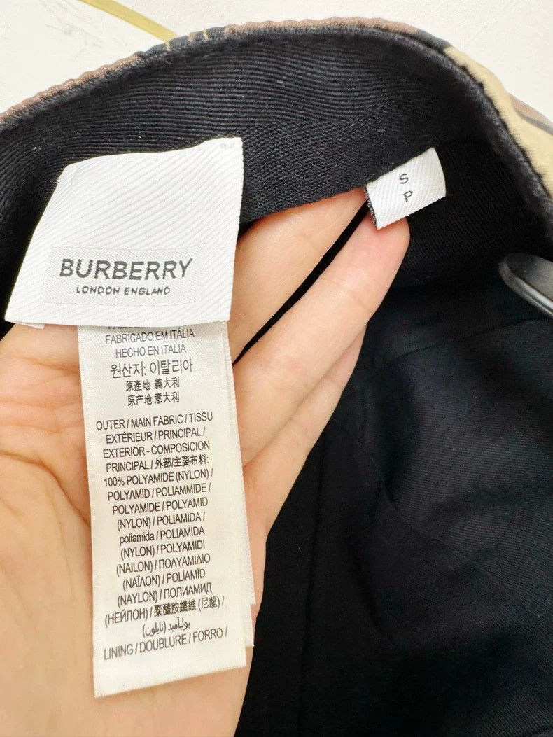 Burberry Burberry Baseball Cap Size S Almost New Size ONE SIZE - 2 Thumbnail