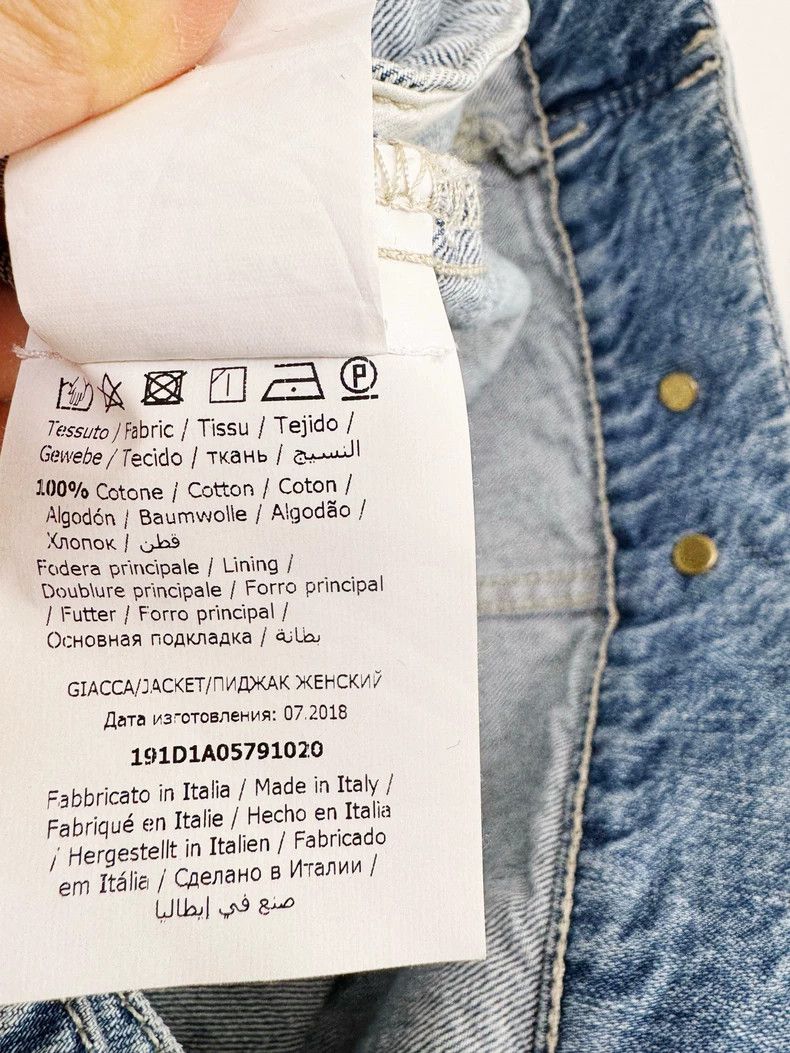 Moschino Moschino Denim Jacket with Embroidered Character Size S / US 4 / IT 40 - 6 Thumbnail