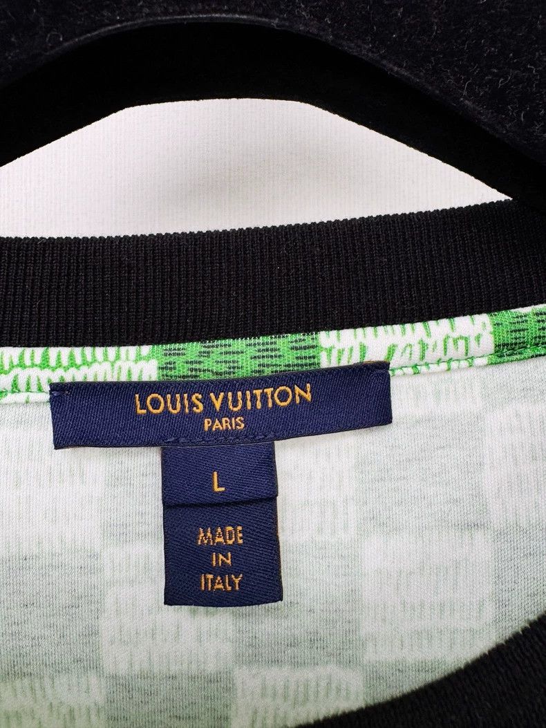 Louis Vuitton Louis Vuitton Green Checkered Short Sleeve Top Size L / US 10 / IT 46 - 2 Thumbnail