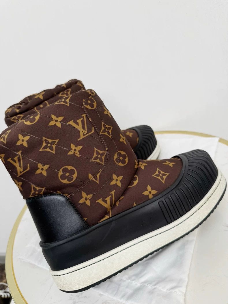 Louis Vuitton Louis Vuitton Brown Snow Boots Size 36 Size US 6 / IT 36 - 2 Thumbnail
