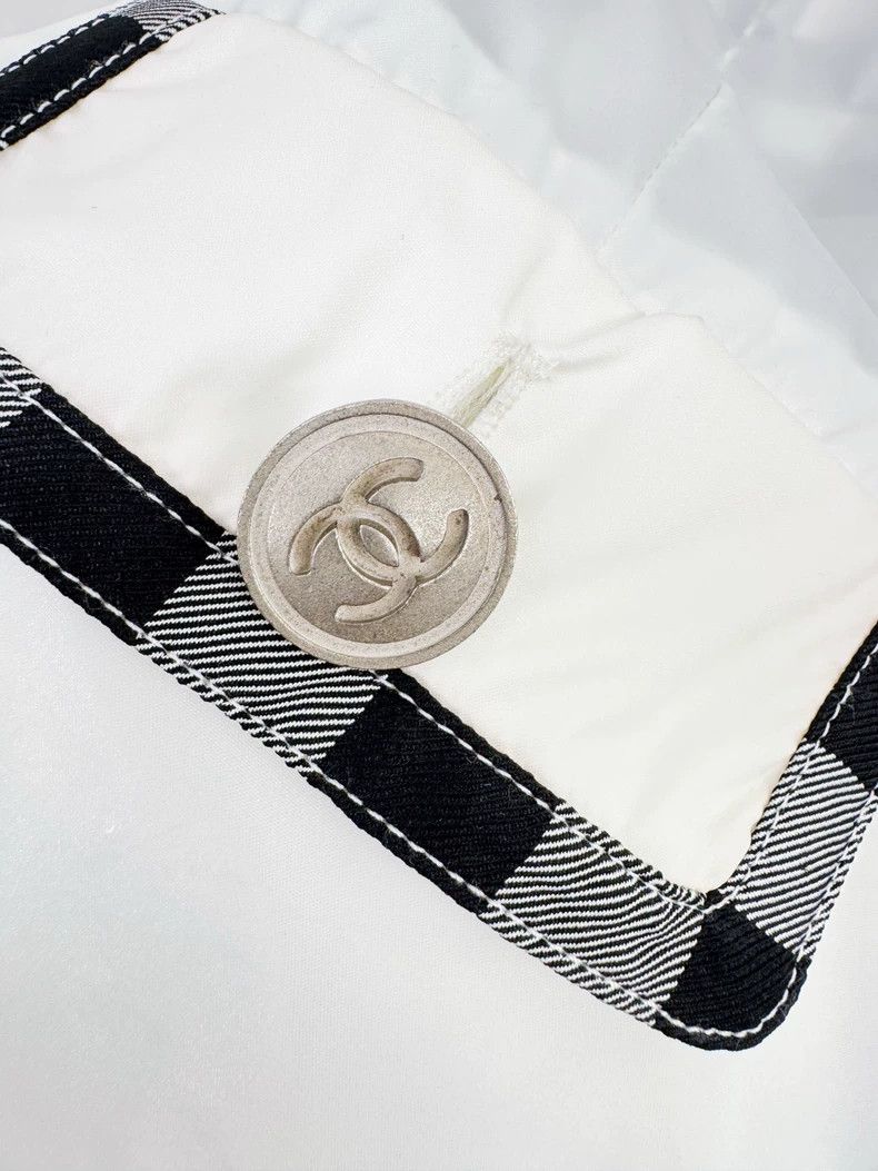 Chanel Chanel White Vest with Hood and Pockets Size L / US 10 / IT 46 - 3 Thumbnail