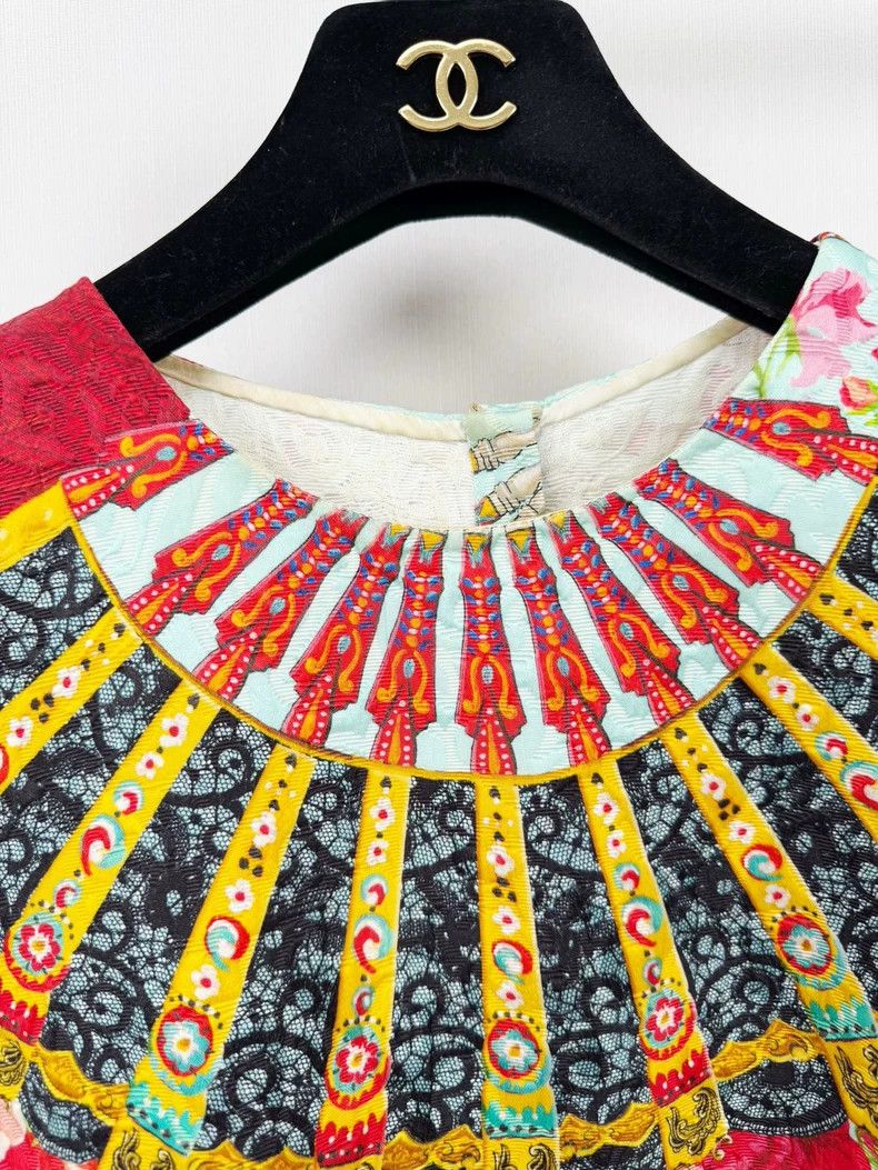 Dolce & Gabbana DG Dolce & Gabbana Short Sleeve Top Size M / US 6-8 / IT 42-44 - 2 Thumbnail