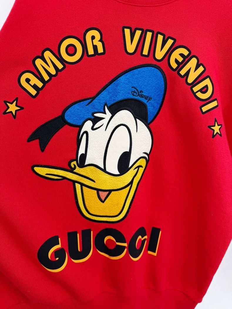 Gucci Gucci Red Sweatshirt with Donald Duck Design Size S / US 4 / IT 40 - 3 Thumbnail