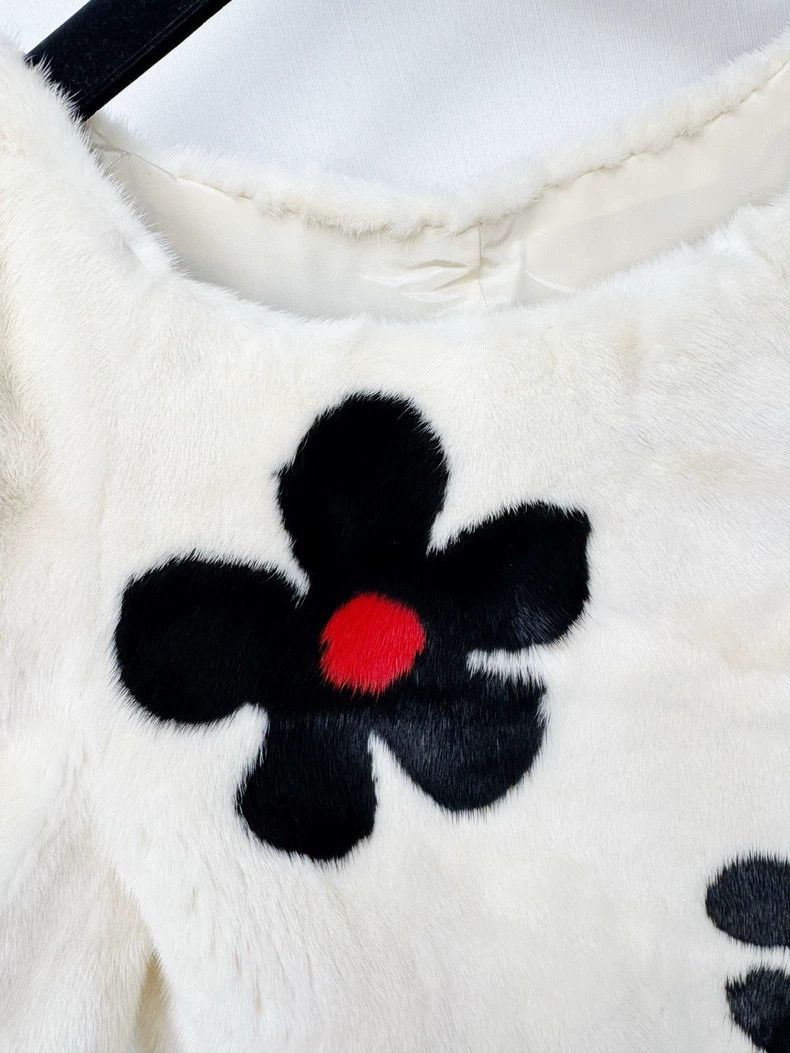 Moncler White Mink Fur Top with Floral Design Size L / US 10 / IT 46 - 2 Thumbnail