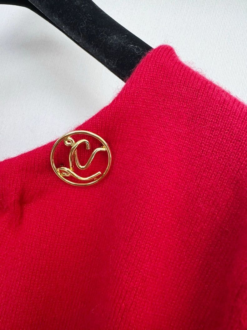 Louis Vuitton Louis Vuitton Red Cashmere Sweater M Size Size M / US 6-8 / IT 42-44 - 2 Thumbnail