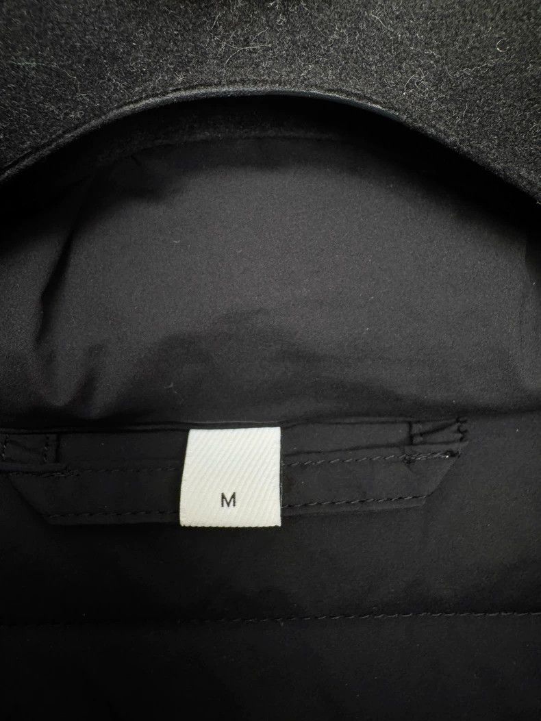 Burberry Burberry Down Jacket with Fur Hood, Size M Size M / US 6-8 / IT 42-44 - 3 Thumbnail
