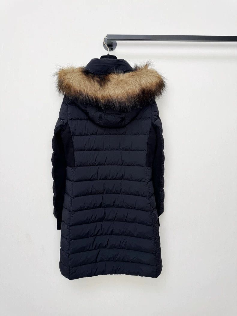 Burberry Burberry Down Jacket with Fur Hood, Size M Size M / US 6-8 / IT 42-44 - 7 Thumbnail