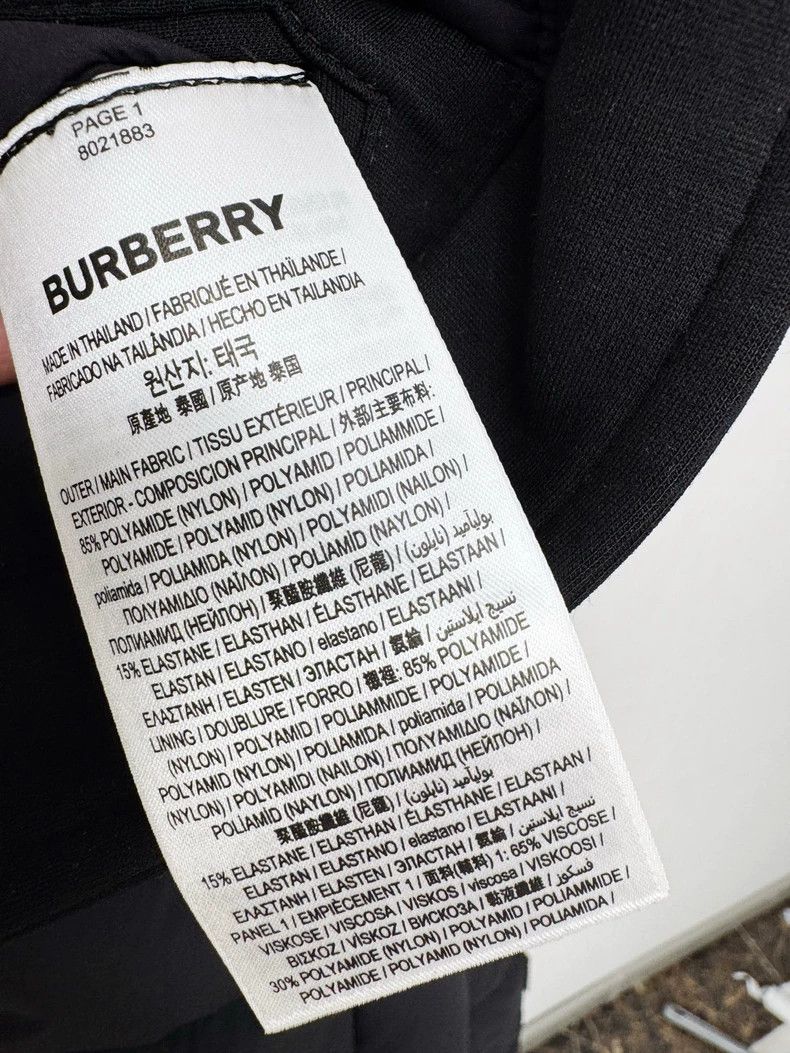 Burberry Burberry Down Jacket with Fur Hood, Size M Size M / US 6-8 / IT 42-44 - 5 Thumbnail