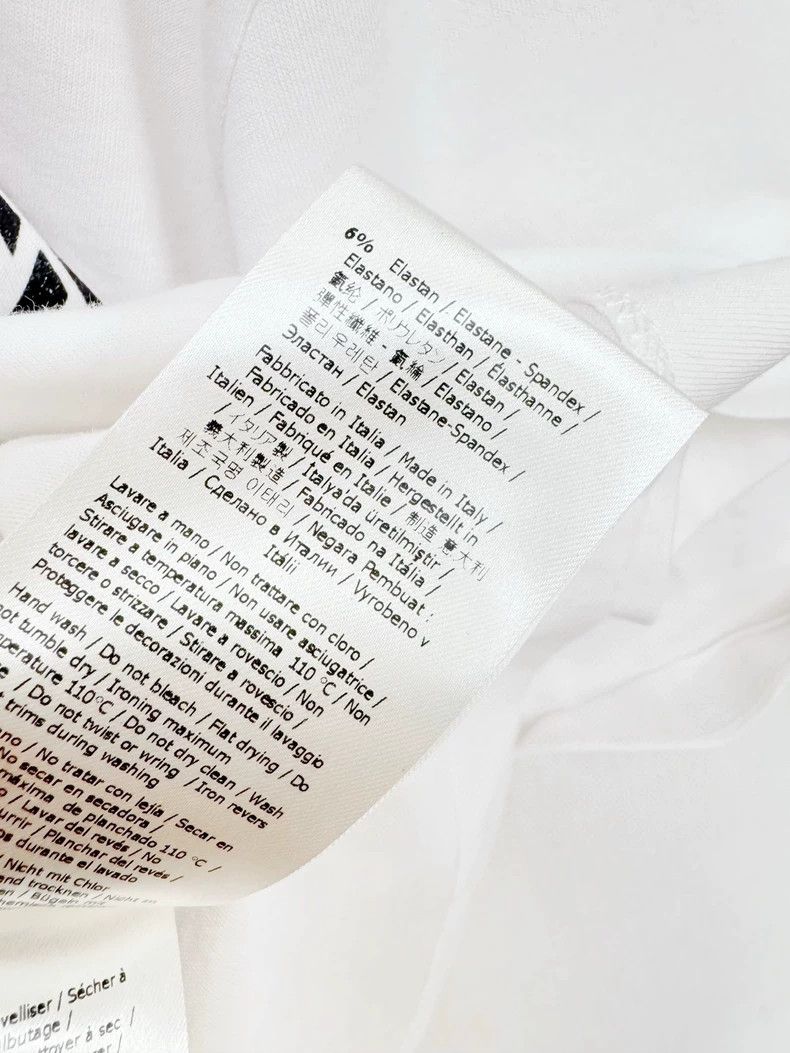 Fendi Fendi Short Sleeve Graphic T-Shirt Size XS Size XS / US 0-2 / IT 36-38 - 6 Thumbnail