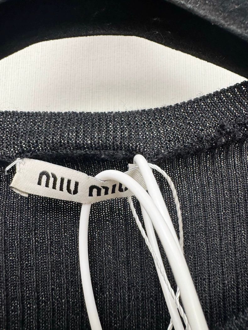 Miu Miu Miumiu Wool Silk Sweater Top for Women Size M / US 6-8 / IT 42-44 - 2 Thumbnail
