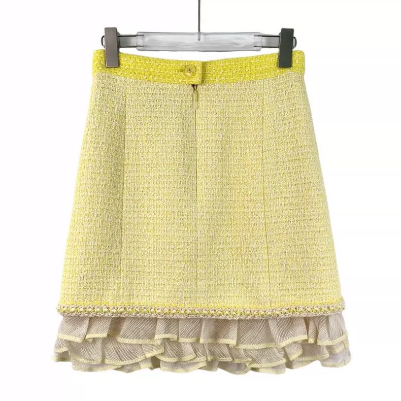 Chanel Yellow Sequin Cotton Weaved Skirt by Chanel Size 36" / US 14 / IT 50 - 2 Thumbnail