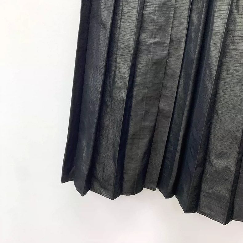 Brunello Cucinelli Brunello Cucinelli Black Pleated Skirt Size 42 Size 42" / US 20 - 4 Thumbnail