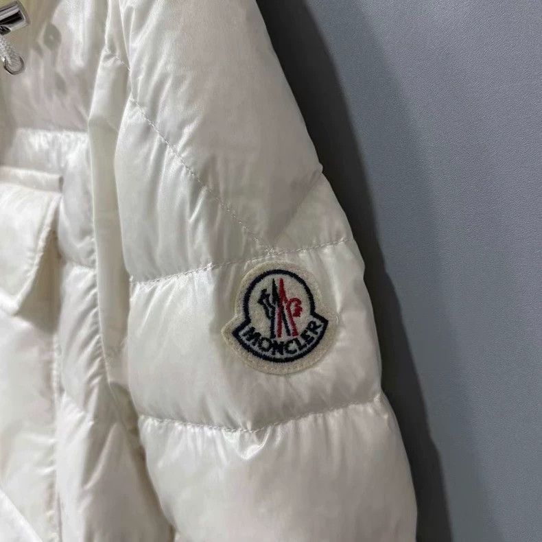 Moncler White Lightweight Down Jacket by Moncler Size XS / US 0-2 / IT 36-38 - 4 Thumbnail