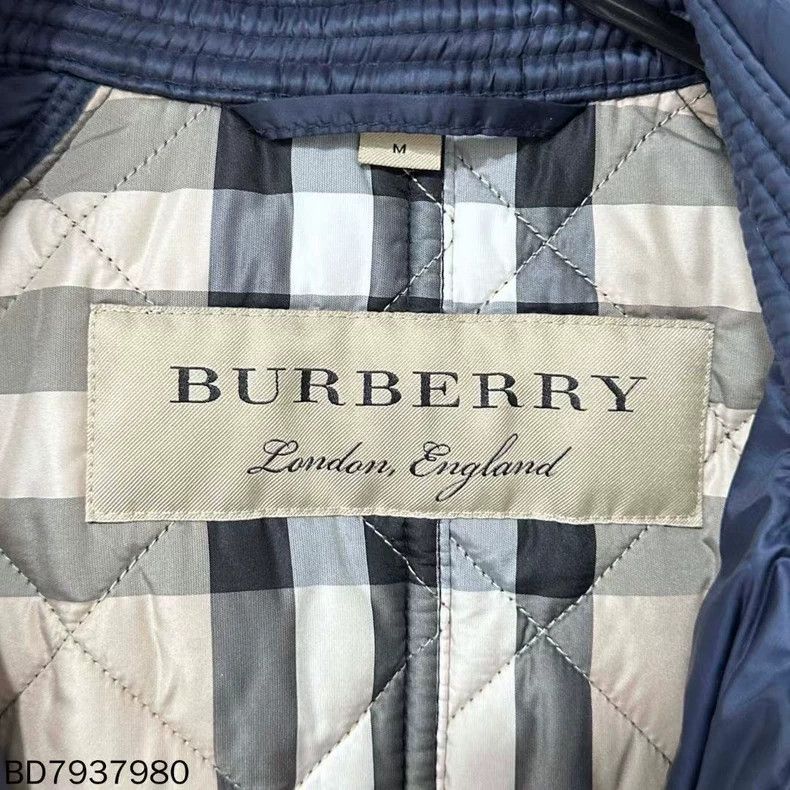 Burberry Black Quilted Burberry Puffer Jacket Size M / US 6-8 / IT 42-44 - 4 Thumbnail