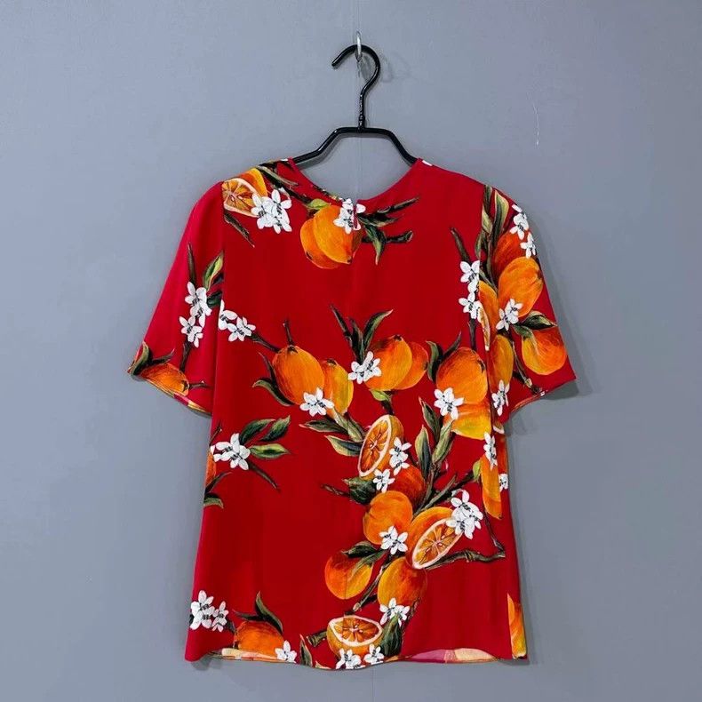 Dolce & Gabbana Lemon Print Silk Top by Dolce & Gabbana Size M / US 6-8 / IT 42-44 - 3 Thumbnail