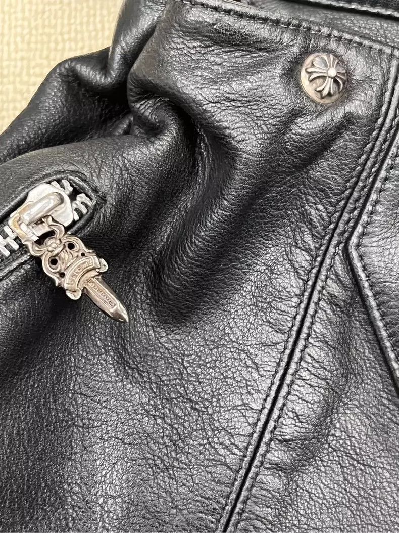 Chrome Hearts Chrome Hearts Black Leather Handbag with Silver Buckle Size ONE SIZE - 8 Thumbnail