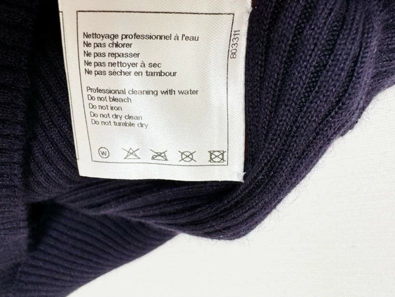 Chanel Purple Fitted Chanel Sweater with Embellished Collar Size M / US 6-8 / IT 42-44 - 4 Thumbnail