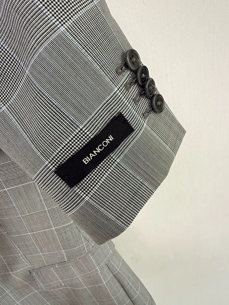 Ermenegildo Zegna Italian Wool Blazer with Checked Pattern Size M / US 6-8 / IT 42-44 - 3 Thumbnail