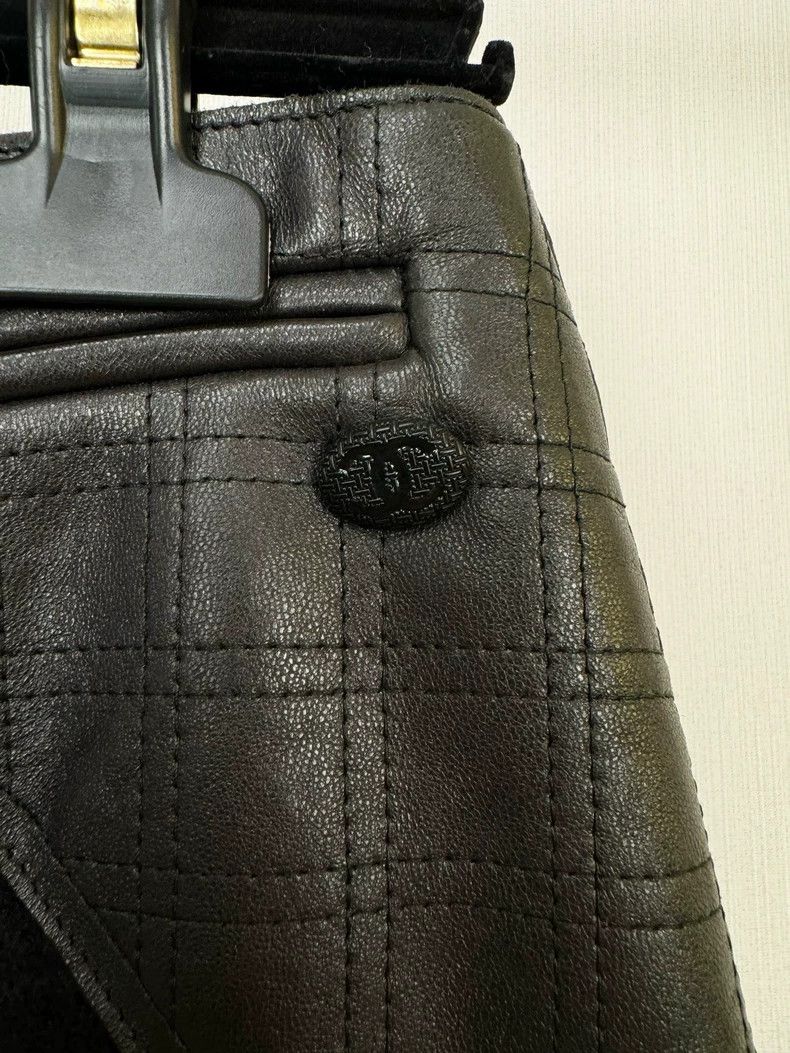 Chanel Chanel Black Skirt with Leather Details Size 38" / US 16 / IT 52 - 2 Thumbnail