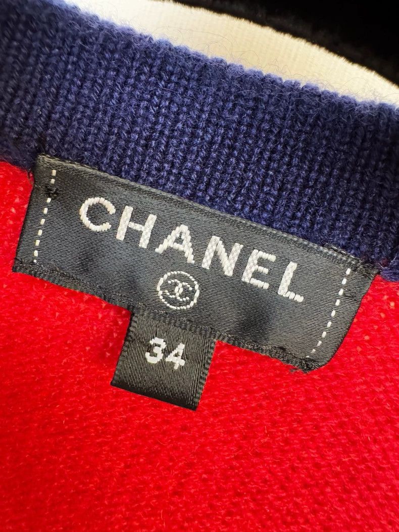 Chanel Chanel Red Cardigan with Blue Trim Size XS / US 0-2 / IT 36-38 - 2 Thumbnail